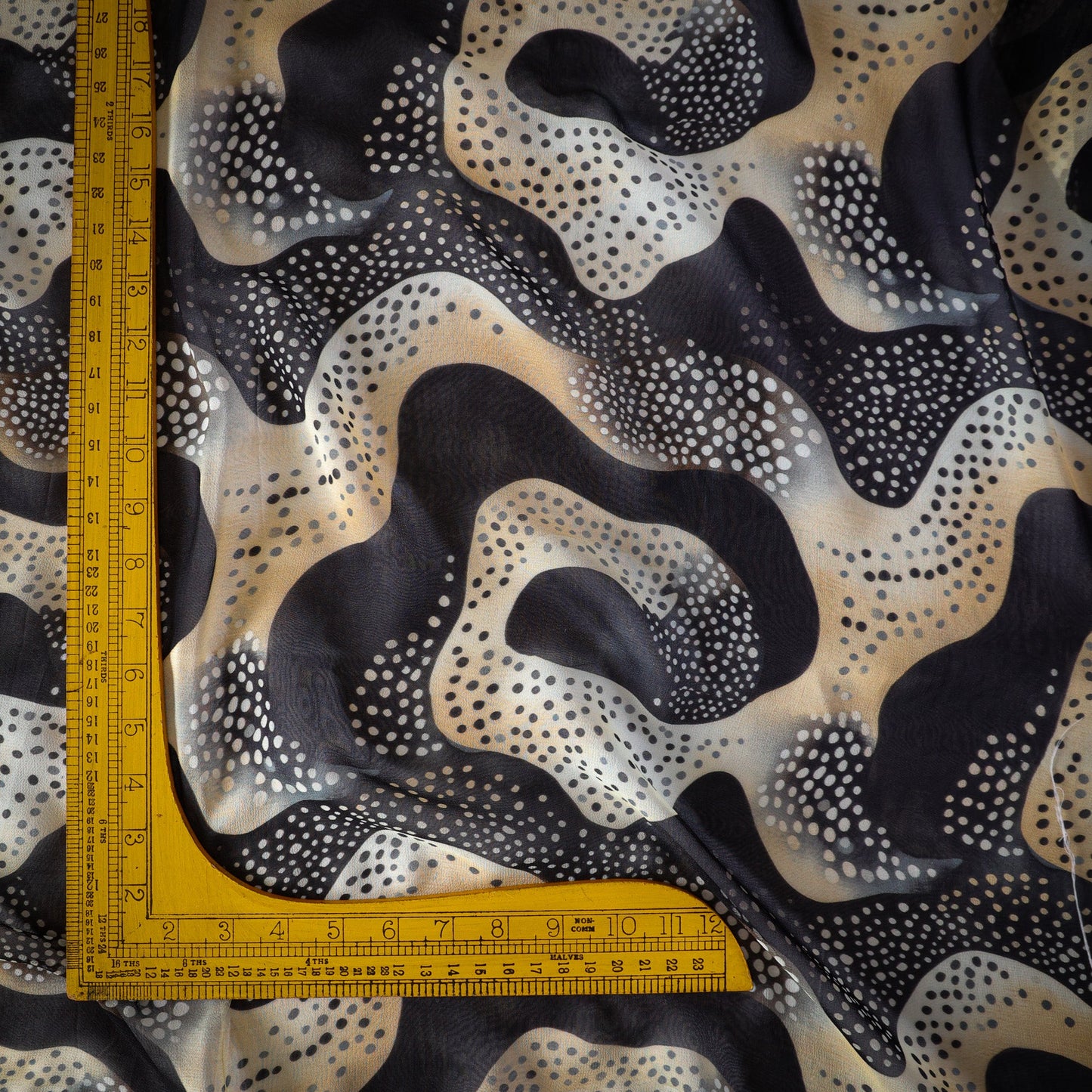 Pure Georgette Abstract Pattern Printed Fabric