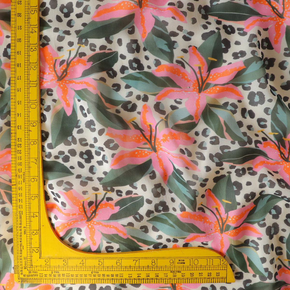 Pure Georgette Floral Pattern Printed Fabric