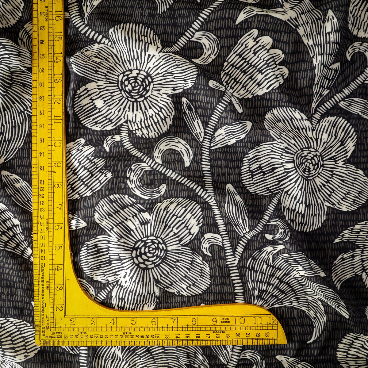 Pure Muslin Silk Sketchy Floral Pattern Printed Fabric