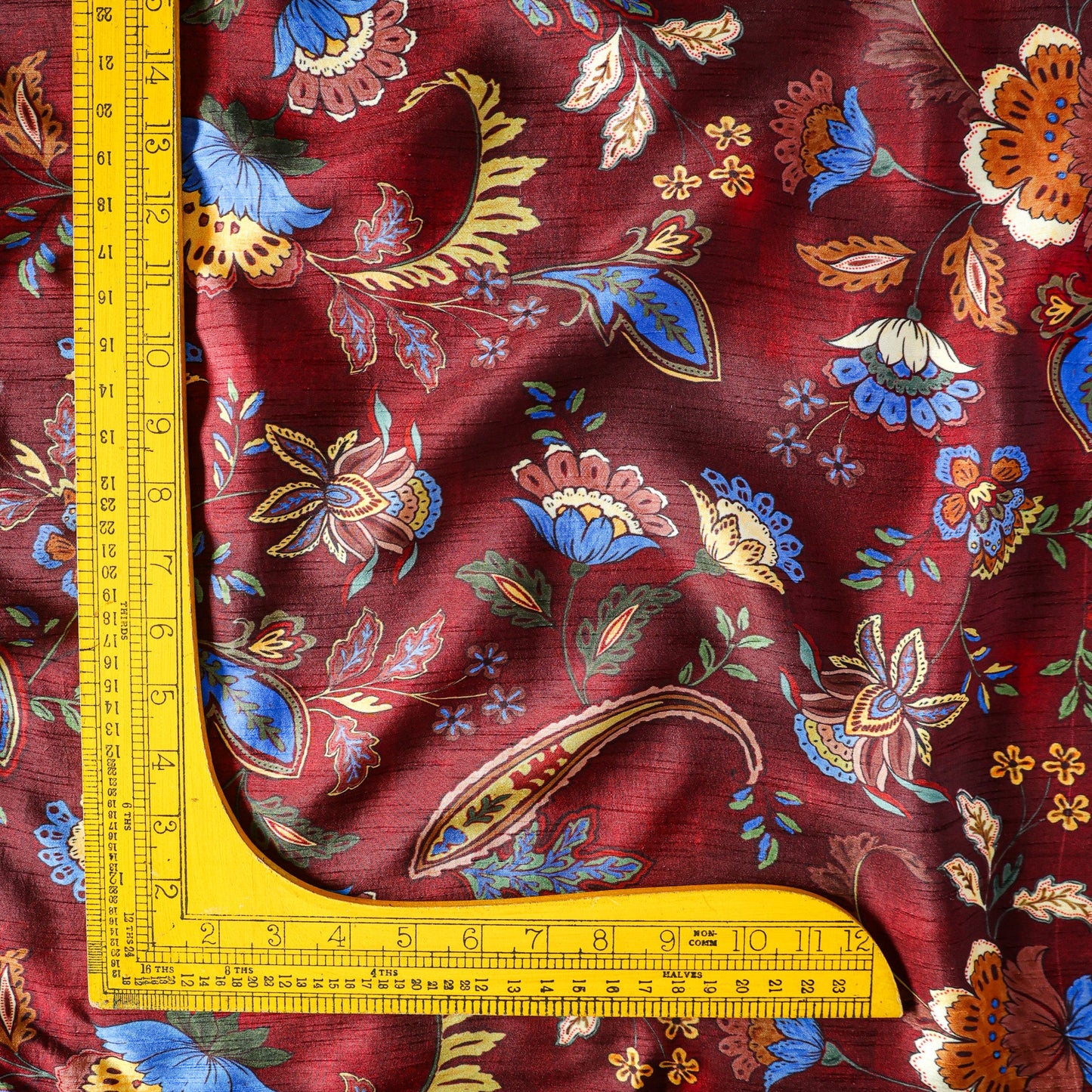 Pure Raw Silk Vintage Paisley Floral Pattern Printed Fabric